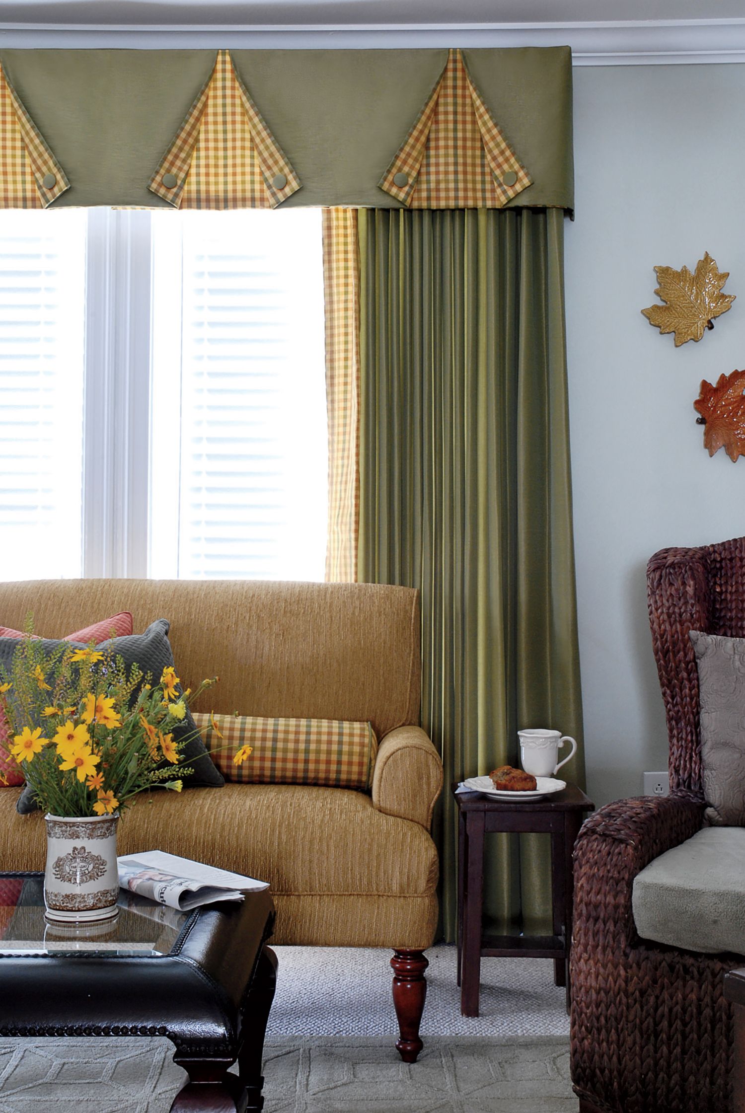 Chic and Elegant Ideas for Your Living Room Curtain